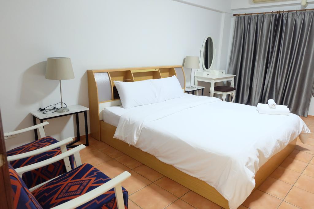 Lomsabai Apartments Bangszen Kültér fotó