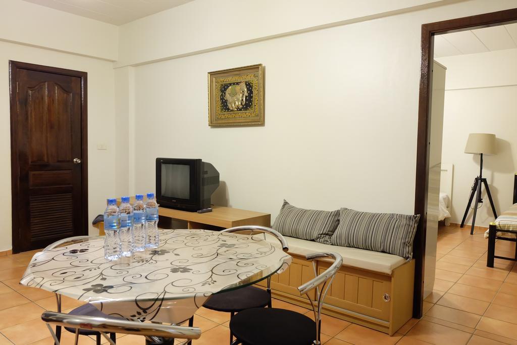 Lomsabai Apartments Bangszen Kültér fotó