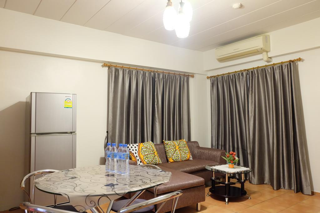 Lomsabai Apartments Bangszen Kültér fotó