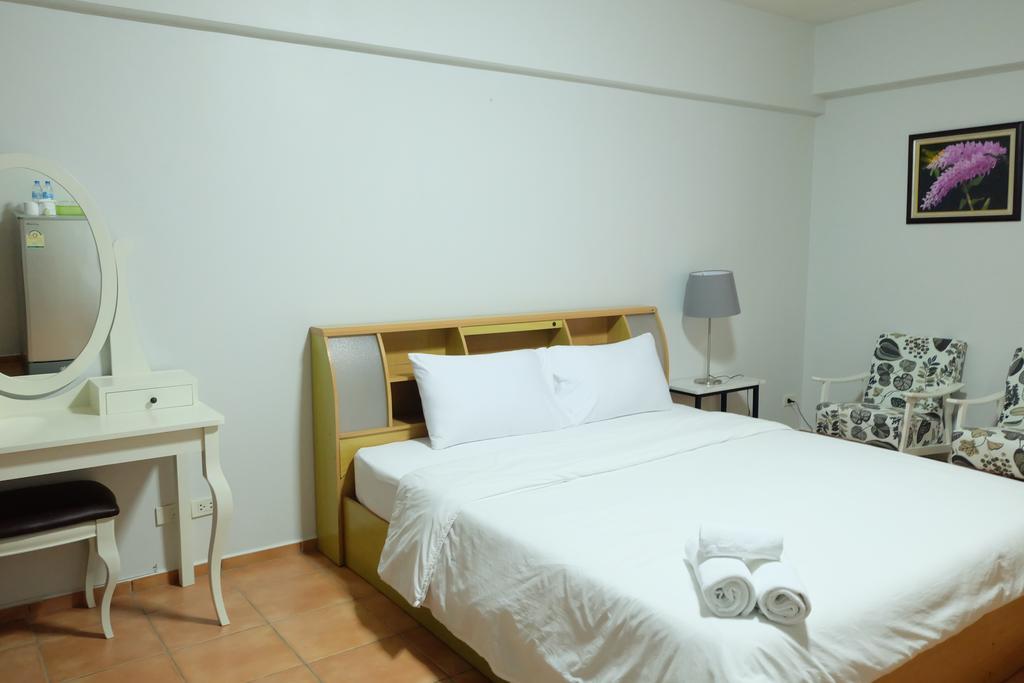 Lomsabai Apartments Bangszen Kültér fotó