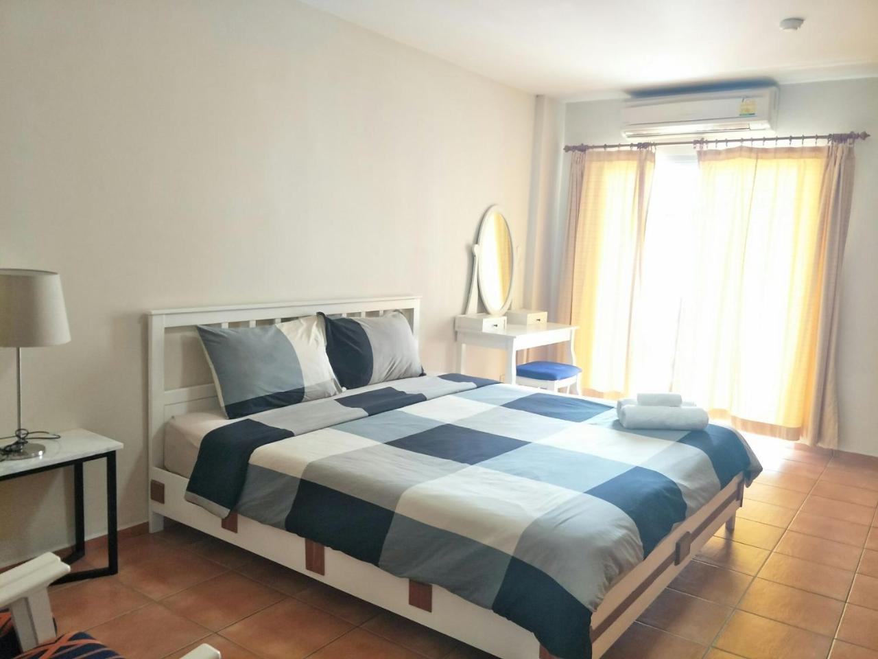Lomsabai Apartments Bangszen Kültér fotó