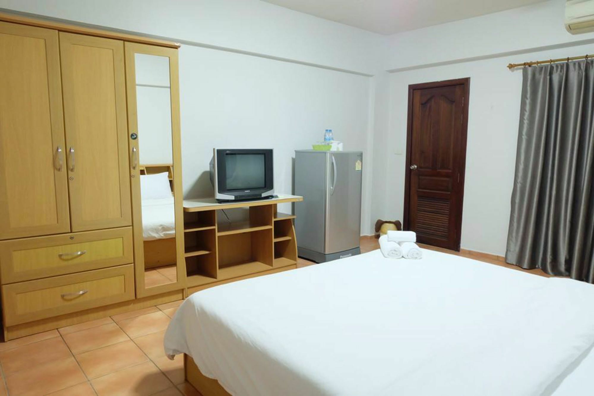 Lomsabai Apartments Bangszen Kültér fotó