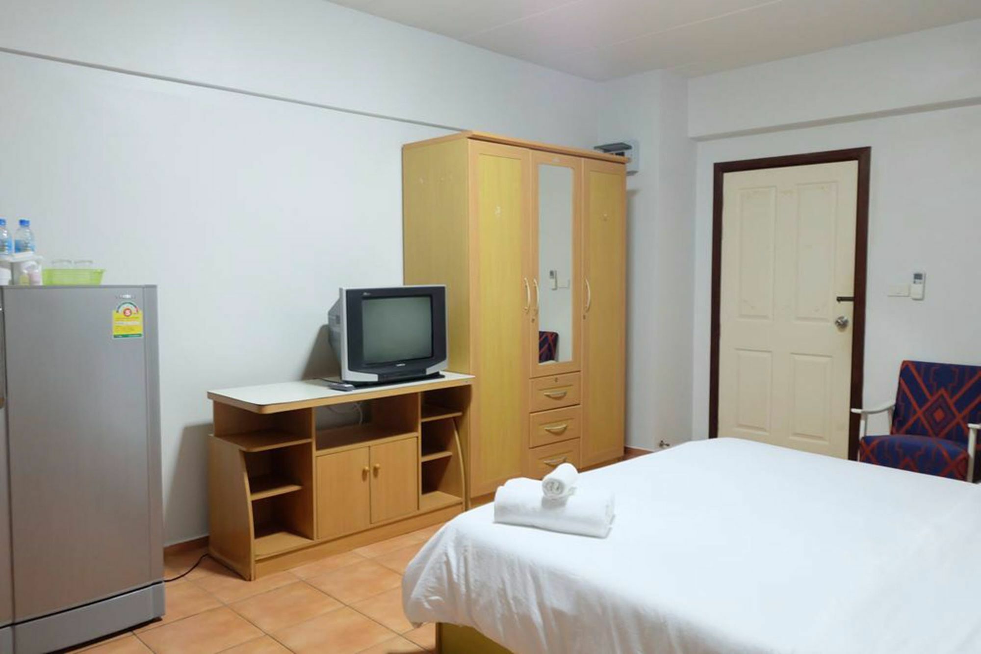 Lomsabai Apartments Bangszen Kültér fotó