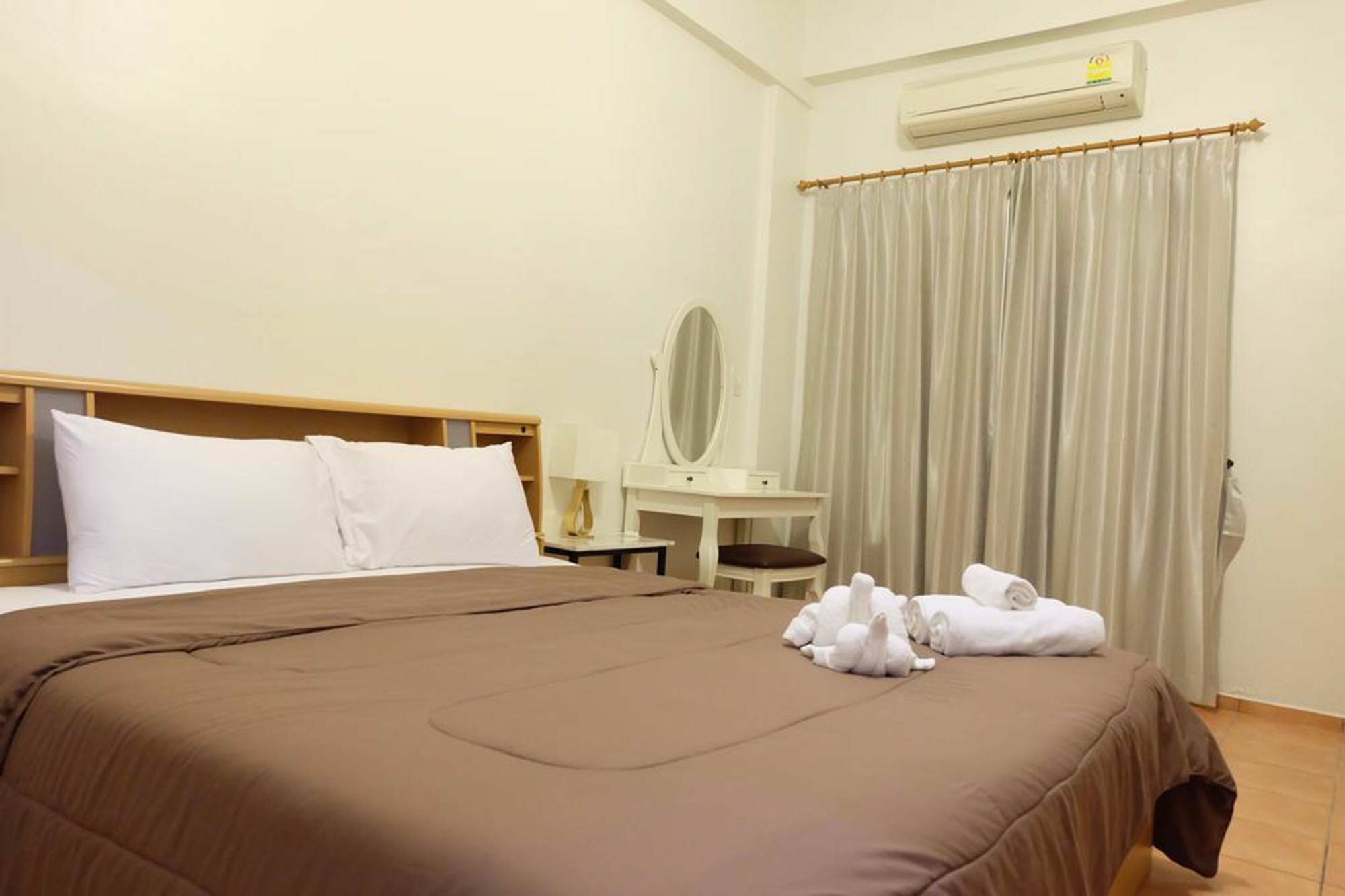 Lomsabai Apartments Bangszen Kültér fotó